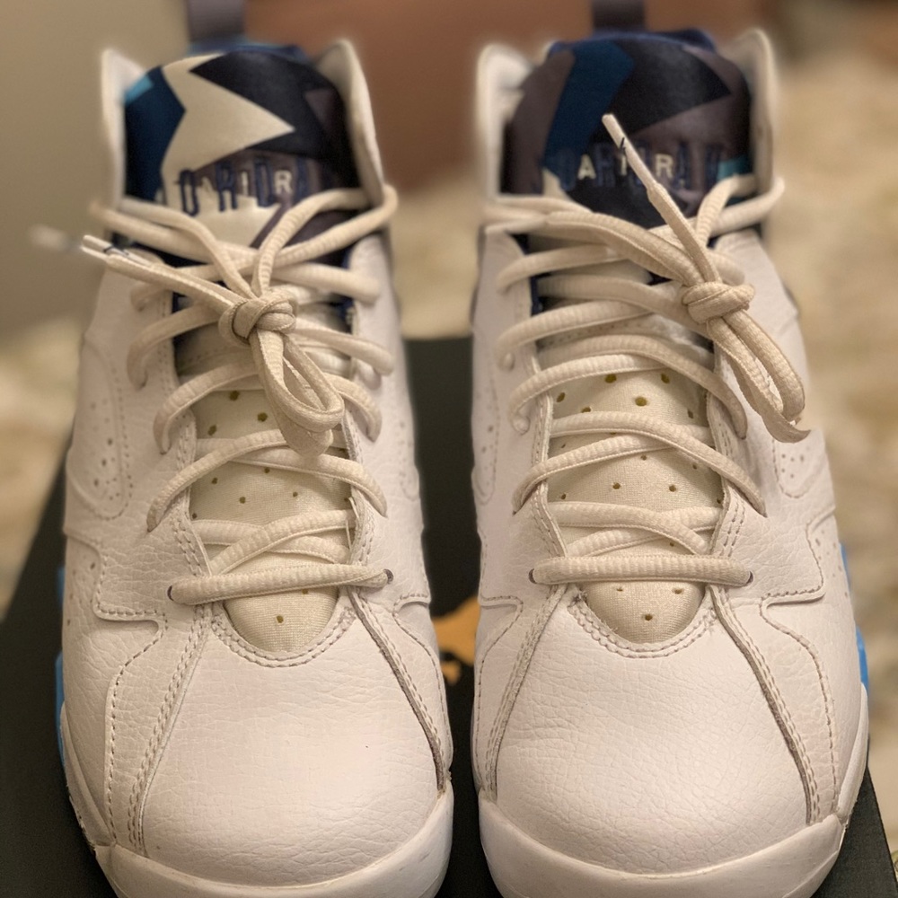 Air Jordan 7 Retro BG - Size 7y